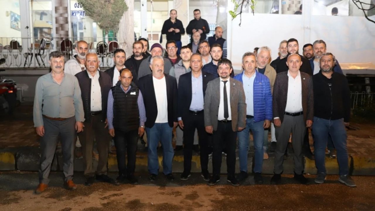 İYİ Parti Uşak Milletvekili adayı Muhammet Gür, Dikilitaş ve Sarayaltı sakinleriyle buluştu