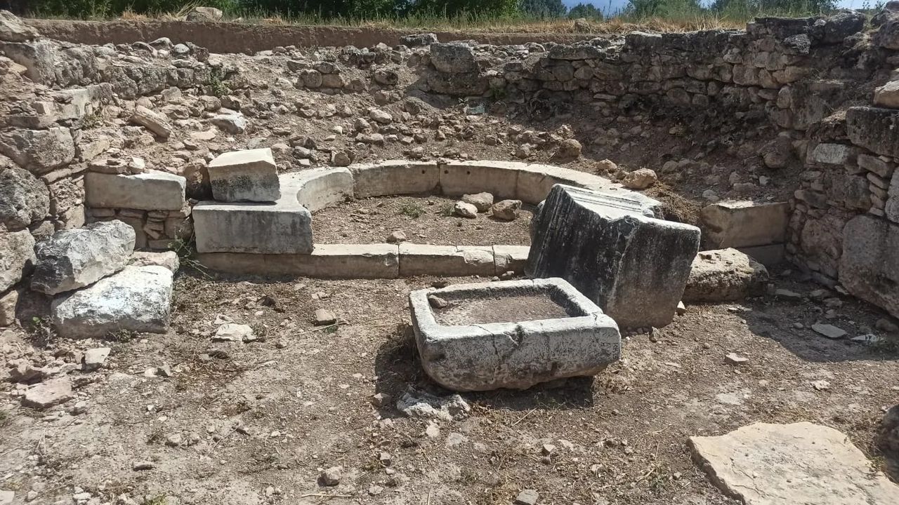 Uşak'ta hamamı kiliseye dönüştürdükleri ortaya çıktı