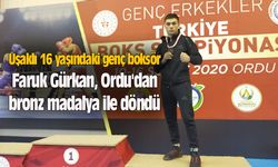 Uşaklı genç boksör Faruk Gürkan, Ordu'dan bronz madalya ile döndü