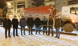 Başkan Mehmet Çakın, kar temizliği yapan personeli ziyaret etti