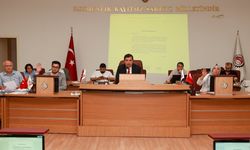 Uşak Belediye Meclisi'nde Mehmet Akif Ersoy karakolu tartışma konusu oldu