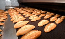 Uşak'ta fırınlarda kilosu 19 TL olan ekmek, Halk Ekmek'te 7 TL 70 kuruşa satılıyor