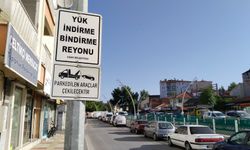 Uşak’ta yük indirme ve bindirme reyonları otoparka döndü