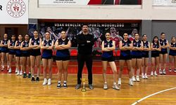 Eşme Gençlik Spor Kız Voleybol Takımı, Uşak'ın şampiyonu oldu