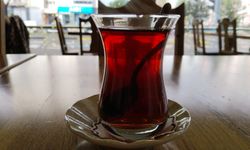 Uşak'ta lüks mekanlarda çay 35 TL, kahve 150 TL! Peki toplumun yüzde kaçı gidebiliyor?