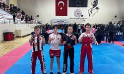 Eskişehir'deki turnuvaya Uşak'tan katılan sporcular 2 şampiyonluk ve 2 üçüncülükle döndü