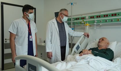 Bölgeye hizmet veren İzmir Şehir Hastanesi'nde lösemi hastaları ilik nakliyle sağlığına kavuşuyor