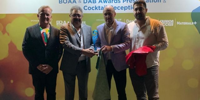 Uşak'ta üretim yapan Ege Damla Deri'ye APLF Dubai fuarında ödül
