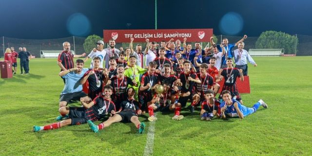 Uşakspor U17 Takımı, Türkiye şampiyonu oldu
