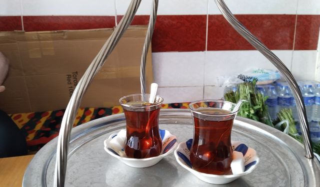 Uşak’taki çay ocaklarında 1 bardak çay 10 TL oldu