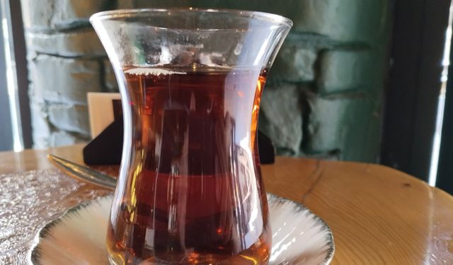 Uşak'ta 1 bardak çayın fiyatına yüzde 50 zam