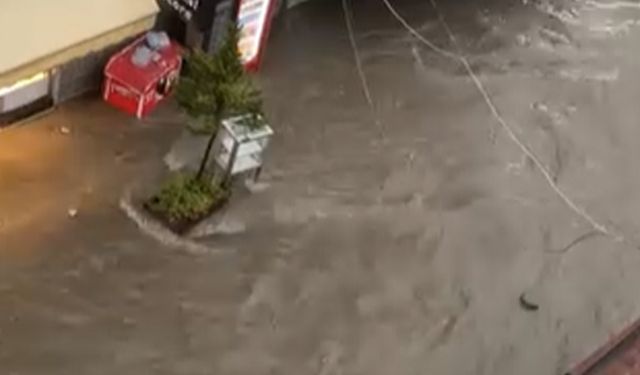 Uşak'ta sel nedeniyle kurtuluş etkinlikleri ertelendi