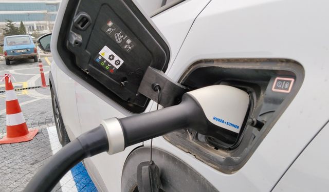 Elektrikli araçla uzun yola çıkma obsesyonuna karşı rehber hazırladılar!
