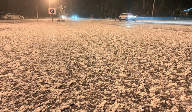 Uşak'ta aşırı dolu yağışı devam ederse, araçlarınızı bu şekilde koruyun!