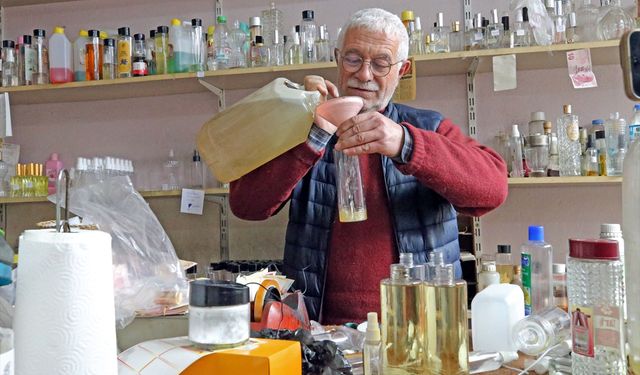 Menteş'in Arastasında yarım asırdır Muğla'ya özgü kolonyalar yapıyor