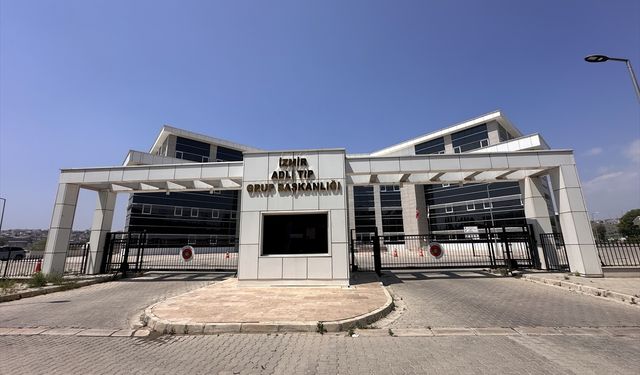 Foça'da eski vekil Ahmet Fehmi Işıklar'ın oğlu annesini vurduğu gerekesiyle gözaltına alındı