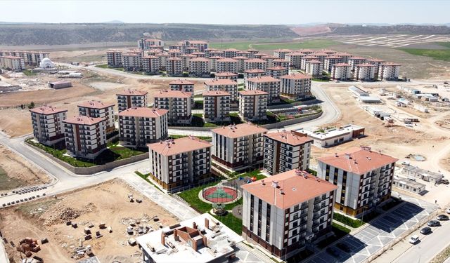 Odunpazarı 3. Etap TOKİ'de daireler sahiplerine teslim ediliyor