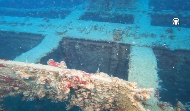 Kemer'in sularına gömülen Paris 2'deki fayanslara kadar sökülmesi üzüntü verdi