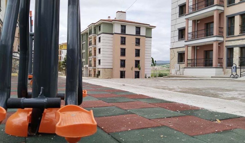 Banaz, Eşme, Ulubey, Sivaslı, Karahallı ve Pınarbaşı'da hangi vatandaşlar TOKİ evi kurasında çıktı?