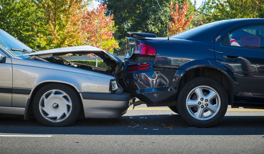 Kiralık araçla kaza yaptığınızda ne olur? Hasarı araç kiralayan mı öder?