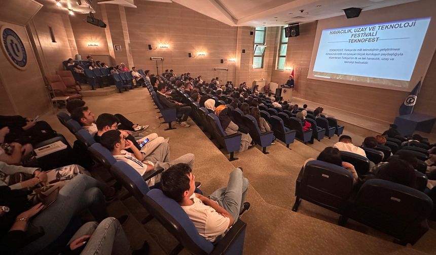 Uşak Üniversitesi Eğitim Fakültesi Öğrencilerine TÜBİTAK 2209-A ve TEKNOFEST Eğitimi Verildi