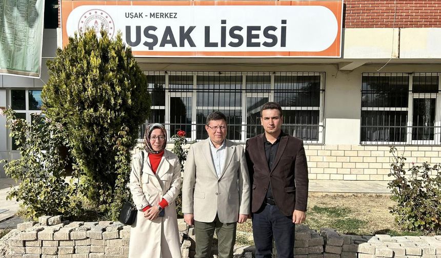 AK Parti Uşak Milletvekili'nden cübbe ve sarığı olay olan Uşak Lisesi Müdürüne destek