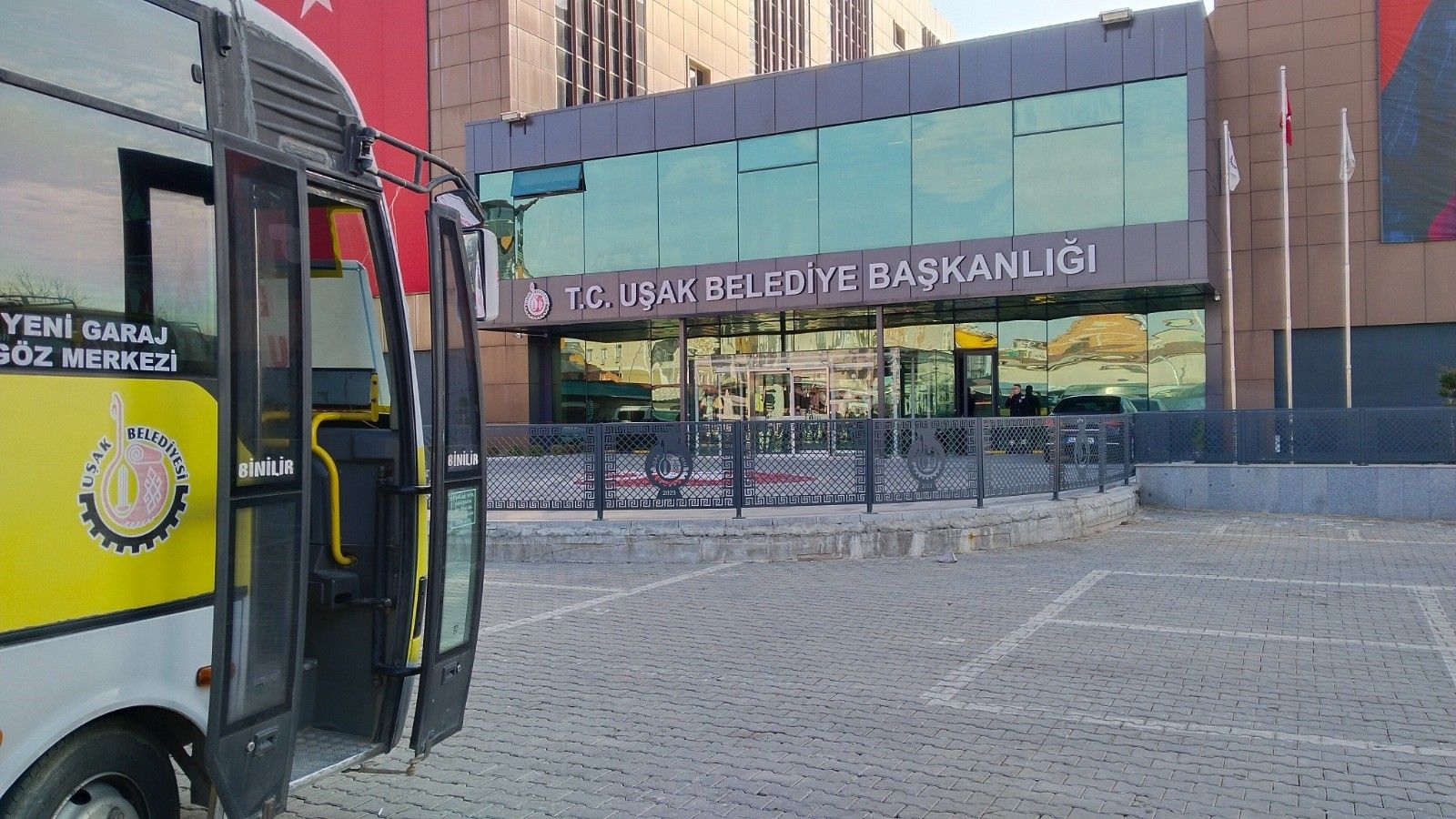 Manisa'da bugün belediye otobüsleri bedava! Uşak'ta neden böyle bir uygulama yok!